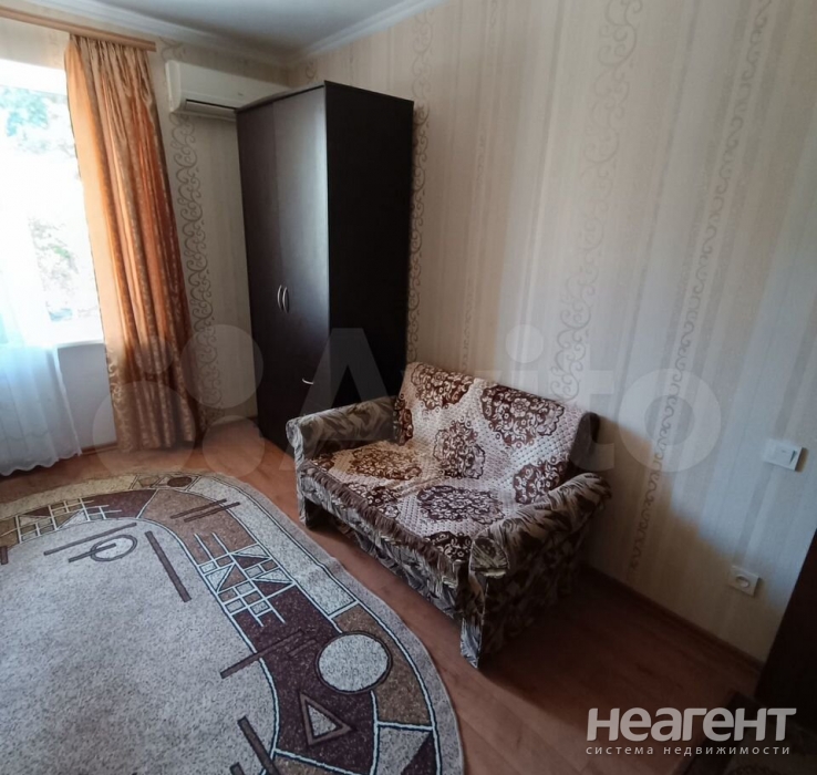 Сдается 1-комнатная квартира, 38 м²