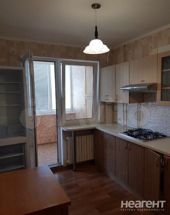 Сдается 1-комнатная квартира, 40 м²