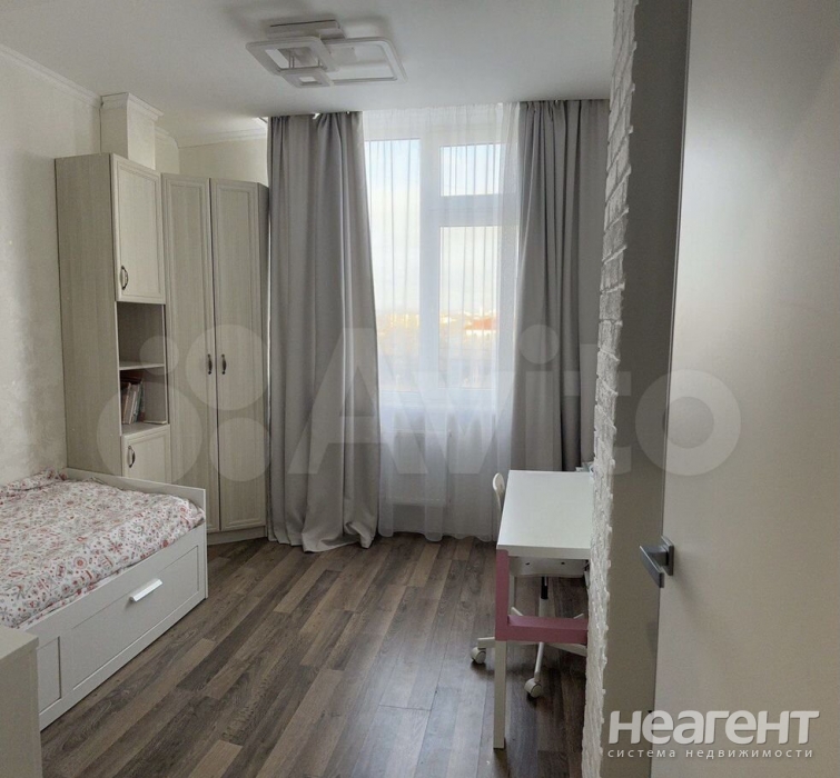 Продается 1-комнатная квартира, 45,5 м²