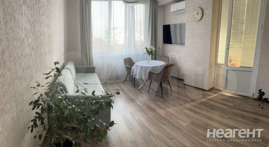 Продается 1-комнатная квартира, 45,5 м²