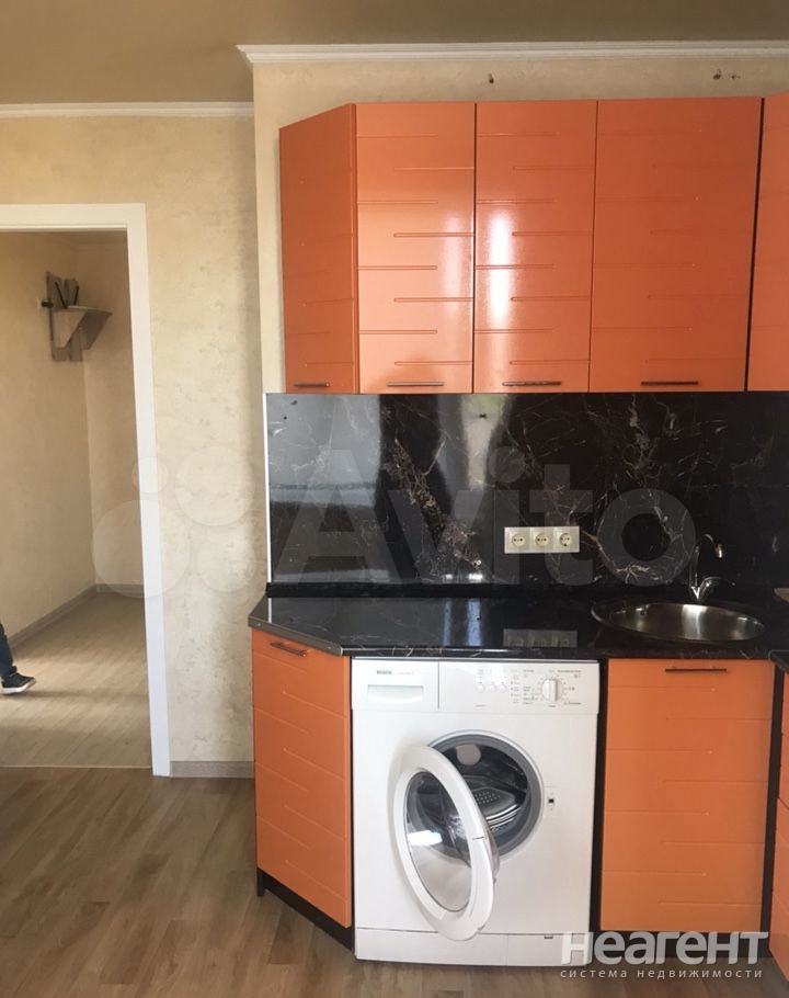 Сдается 1-комнатная квартира, 37 м²