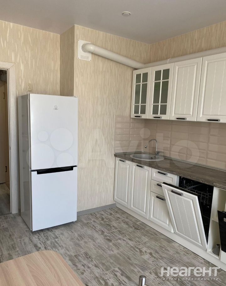 Сдается 1-комнатная квартира, 48 м²