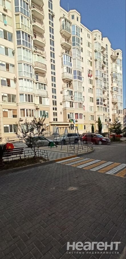 Сдается 1-комнатная квартира, 38 м²