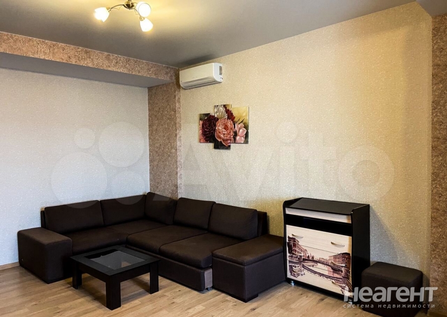 Сдается Многокомнатная квартира, 110 м²