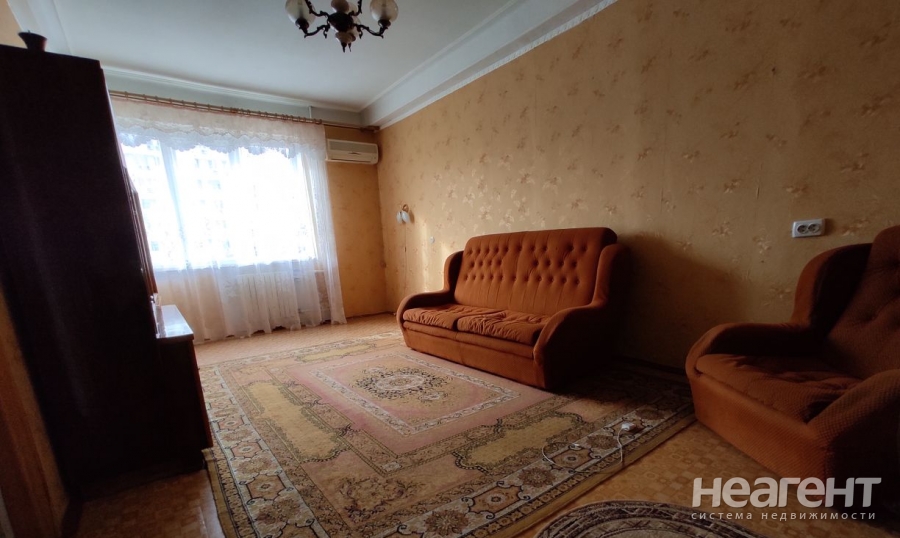 Сдается Многокомнатная квартира, 64 м²