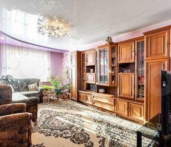 Продается 1-комнатная квартира, 46 м²