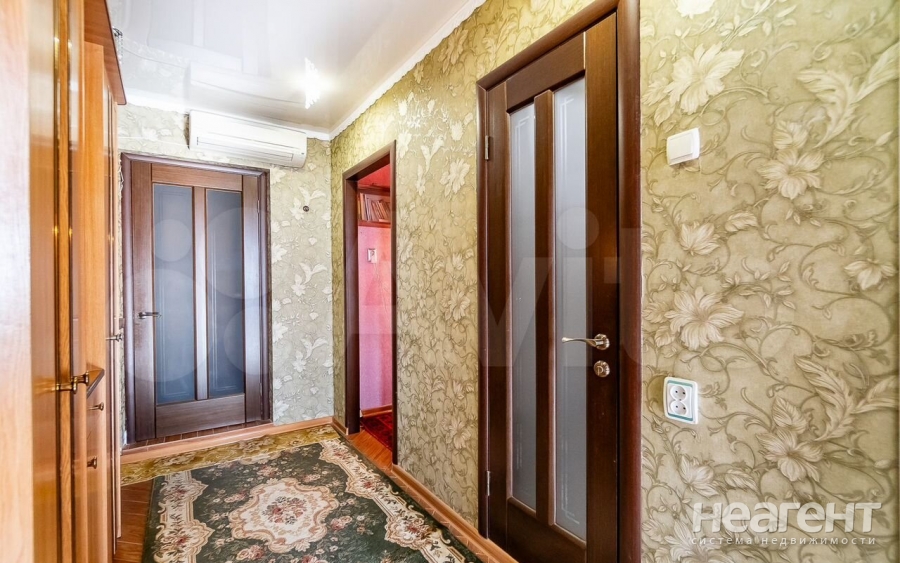 Продается 1-комнатная квартира, 46 м²