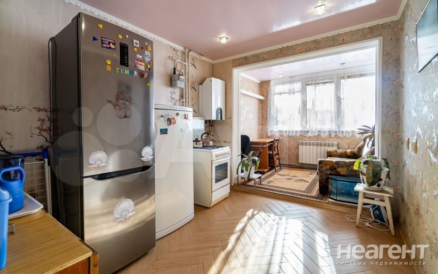 Продается 1-комнатная квартира, 46 м²