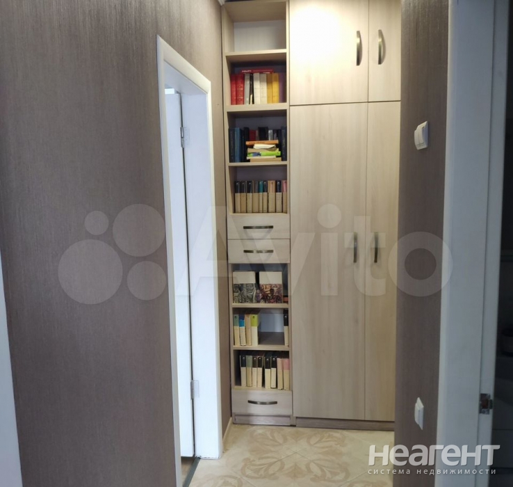 Продается 1-комнатная квартира, 36 м²