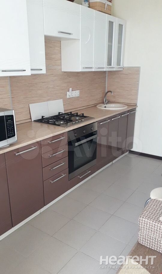 Продается 1-комнатная квартира, 44 м²