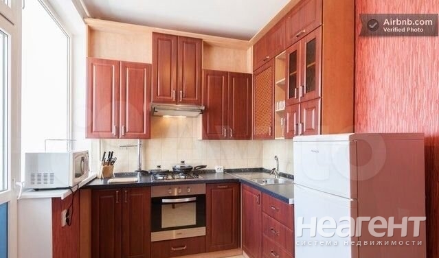 Сдается 1-комнатная квартира, 48 м²