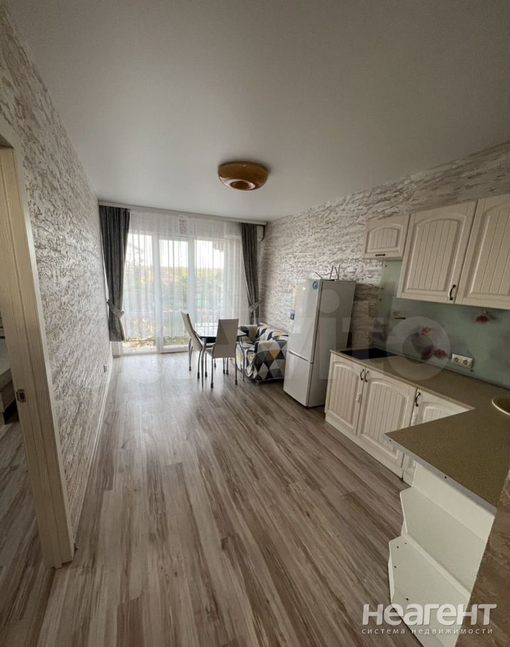 Сдается 2-х комнатная квартира, 60 м²