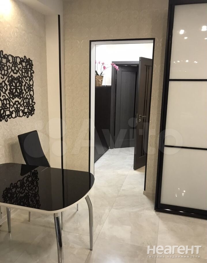 Сдается 2-х комнатная квартира, 70 м²