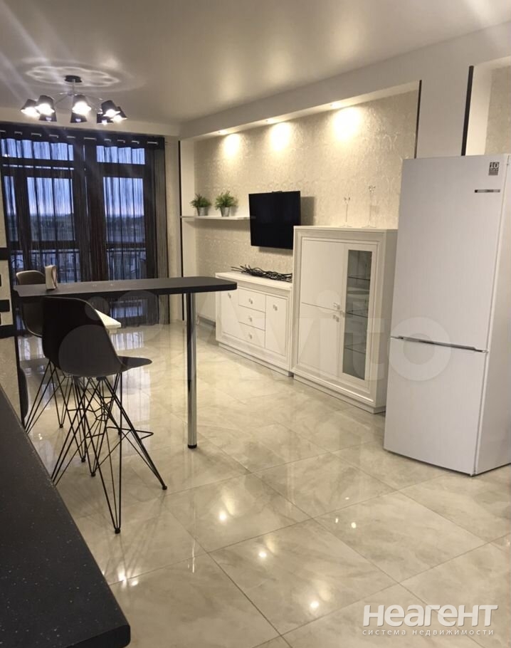 Сдается 2-х комнатная квартира, 70 м²