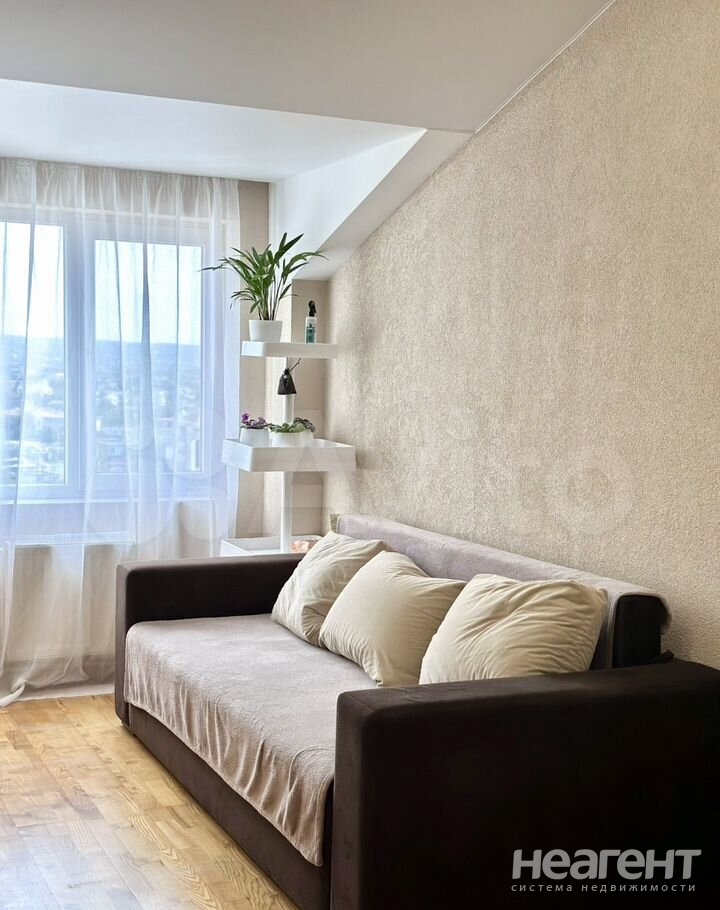 Продается 1-комнатная квартира, 35,3 м²