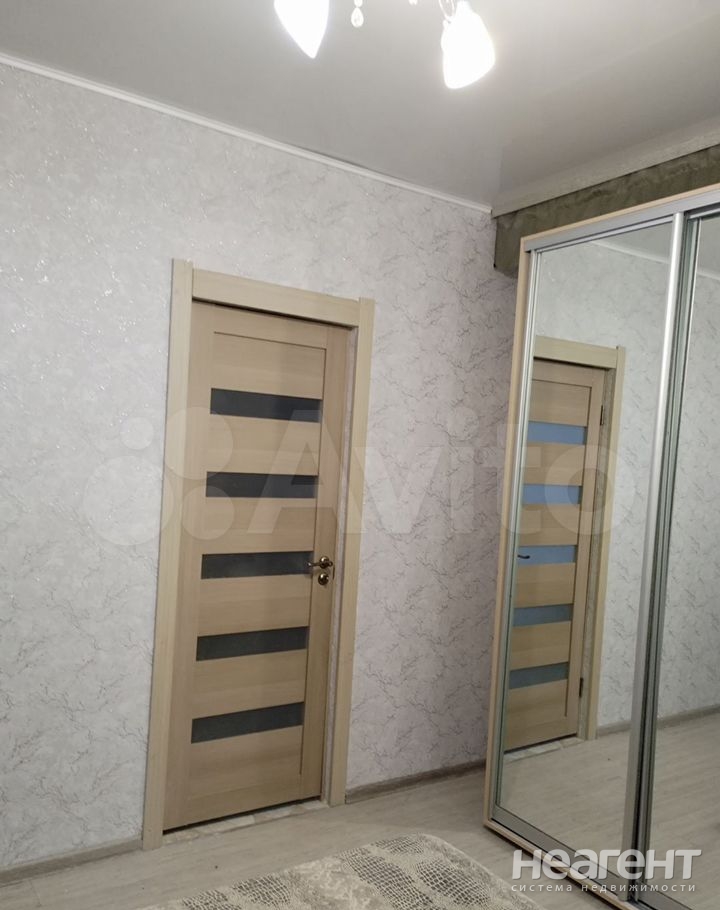 Продается 1-комнатная квартира, 46 м²