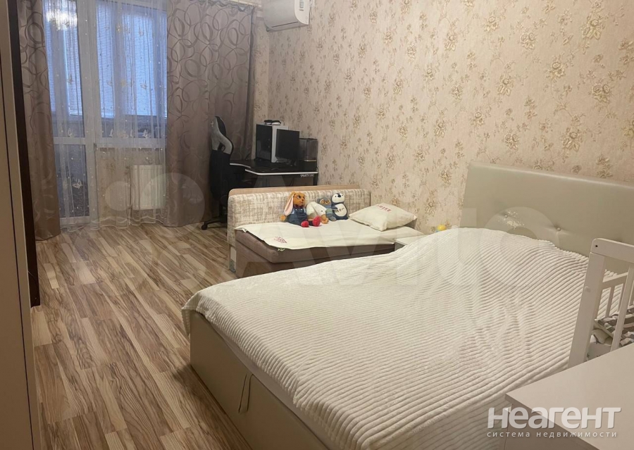 Продается 1-комнатная квартира, 50,3 м²