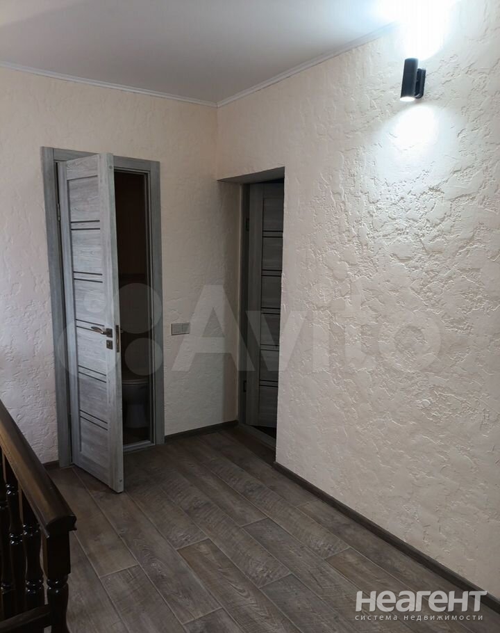 Продается Дом, 180 м²