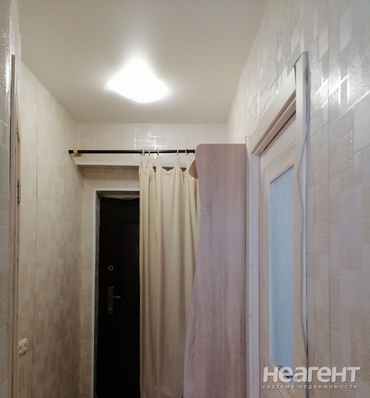 Продается 1-комнатная квартира, 30,72 м²