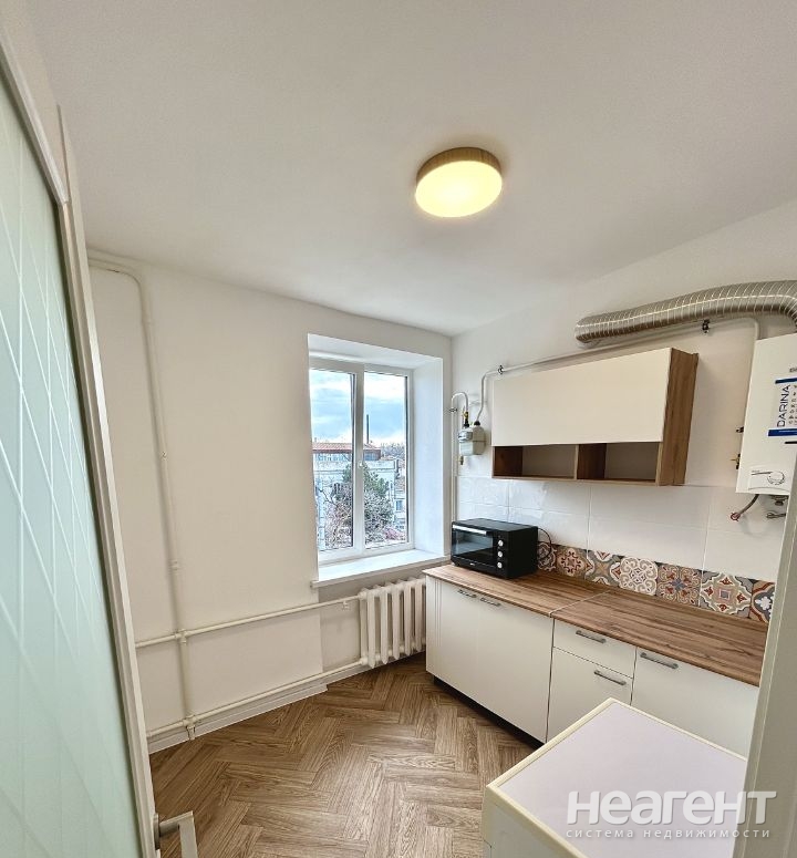 Продается 1-комнатная квартира, 31,6 м²