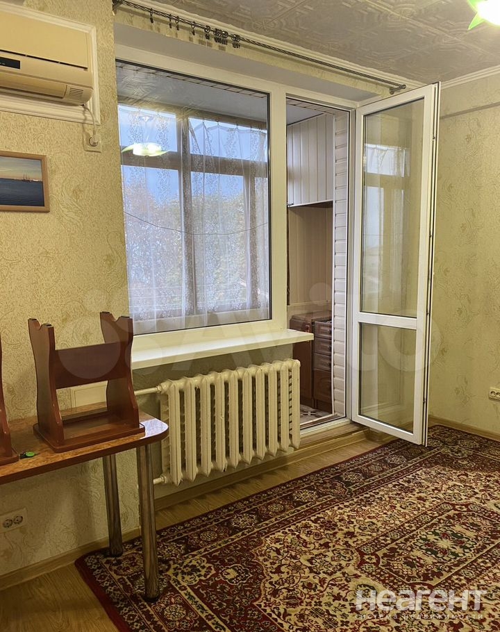 Продается 1-комнатная квартира, 30,6 м²