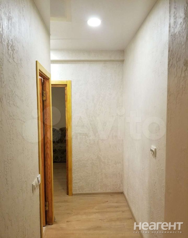 Сдается 1-комнатная квартира, 48 м²