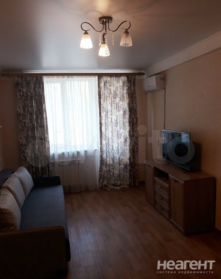 Сдается 1-комнатная квартира, 32 м²