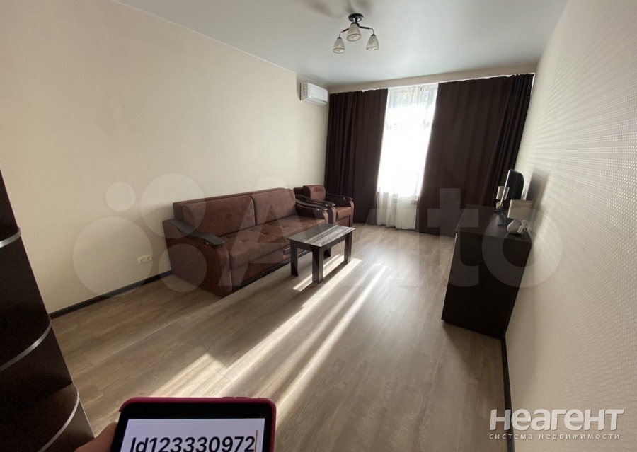 Сдается 2-х комнатная квартира, 85 м²