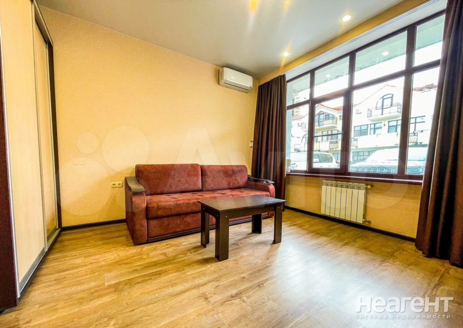 Сдается 2-х комнатная квартира, 85 м²