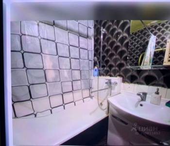 Продается 1-комнатная квартира, 55 м²