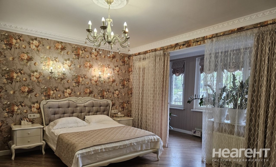 Продается 3-х комнатная квартира, 149 м²