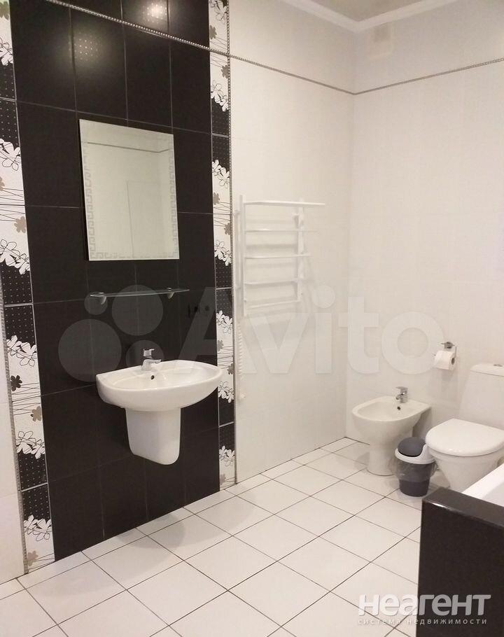 Продается Дом, 240 м²