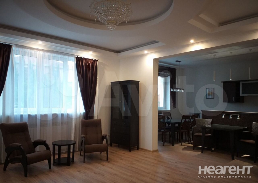 Продается Дом, 240 м²