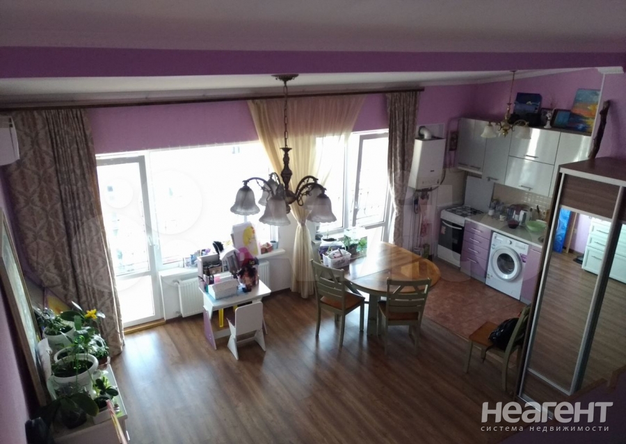 Продается 1-комнатная квартира, 40 м²