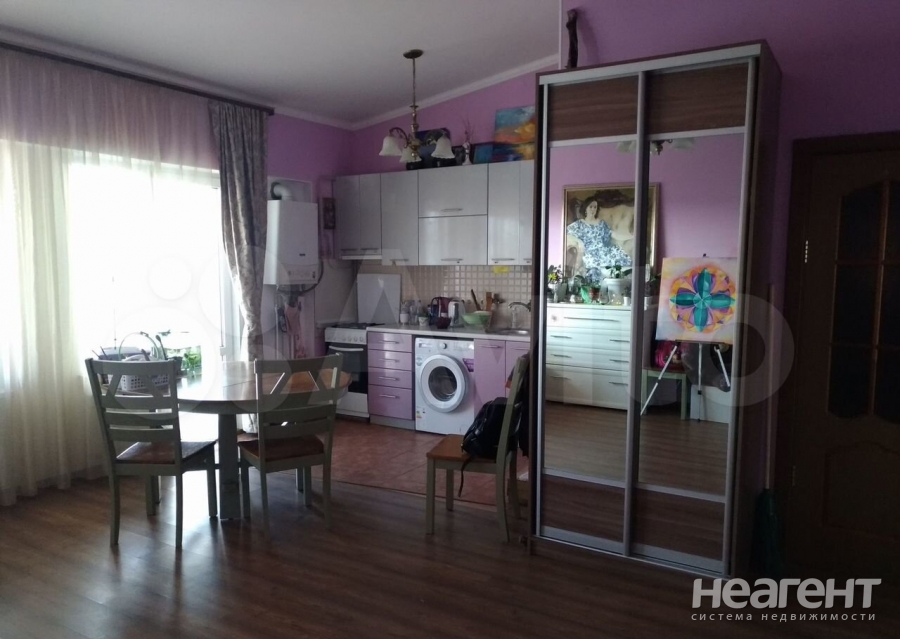 Продается 1-комнатная квартира, 40 м²