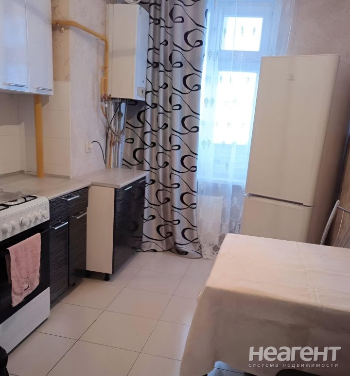 Продается 1-комнатная квартира, 45 м²