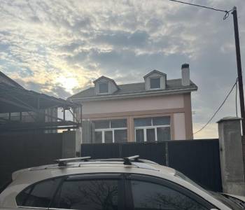 Продается Дом, 196 м²