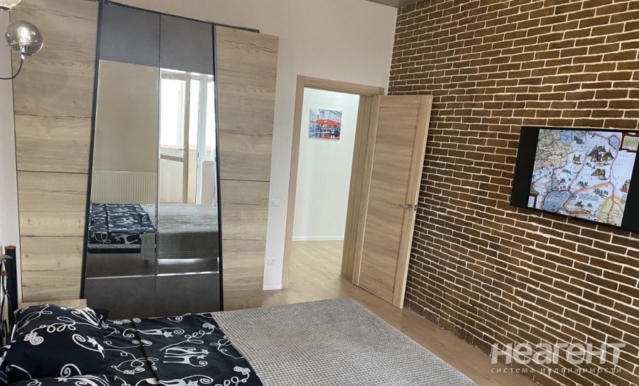 Сдается 1-комнатная квартира, 45 м²