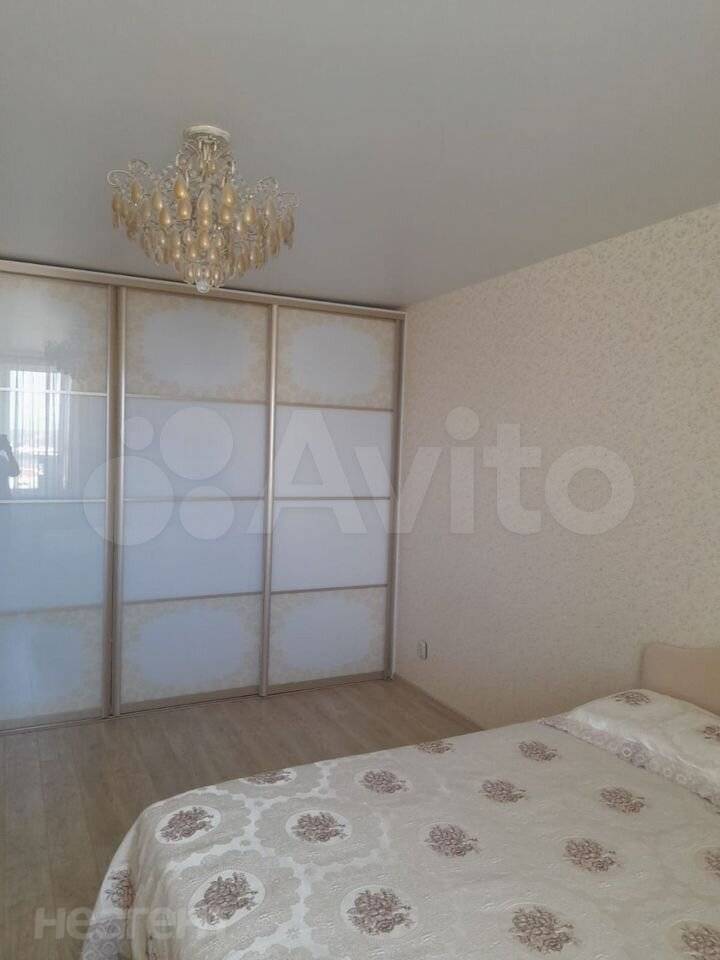 Продается 2-х комнатная квартира, 79,8 м²