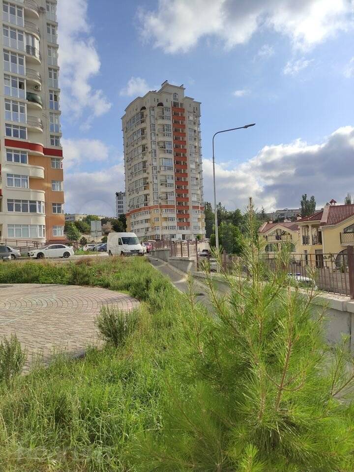 Продается 1-комнатная квартира, 43 м²