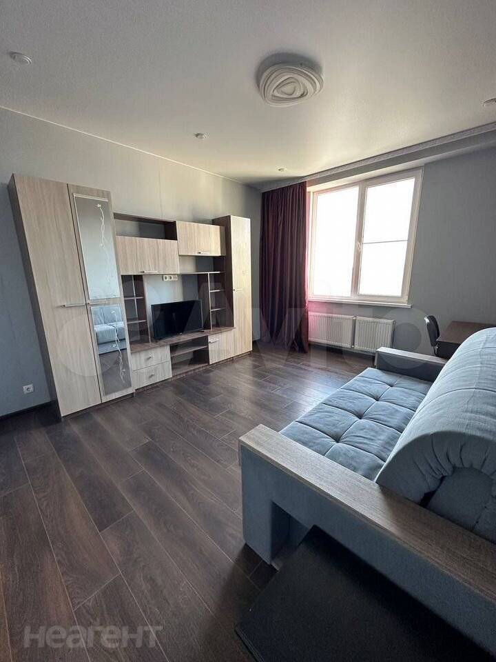 Сдается 1-комнатная квартира, 42,5 м²