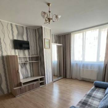 Сдается 1-комнатная квартира, 39 м²