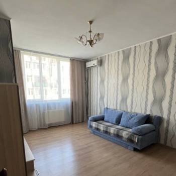 Сдается 1-комнатная квартира, 39 м²