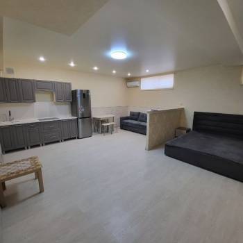 Продается 1-комнатная квартира, 50 м²