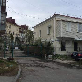 Продается 1-комнатная квартира, 35 м²