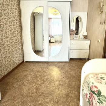 Продается Многокомнатная квартира, 94,2 м²