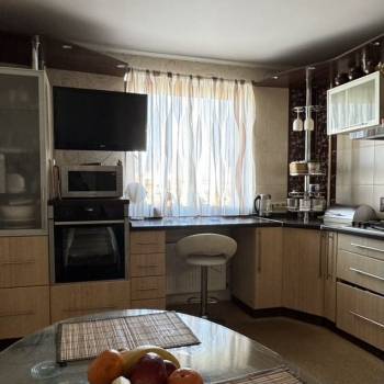 Продается Многокомнатная квартира, 94,2 м²
