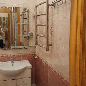 Продается 1-комнатная квартира, 45 м²