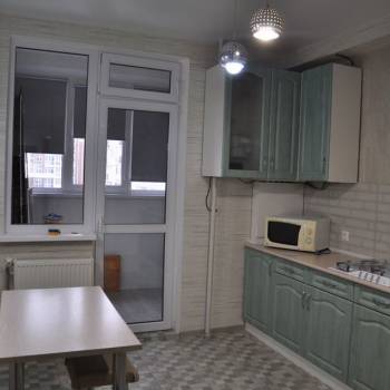Сдается 1-комнатная квартира, 40 м²