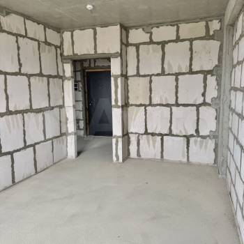 Продается 1-комнатная квартира, 42 м²